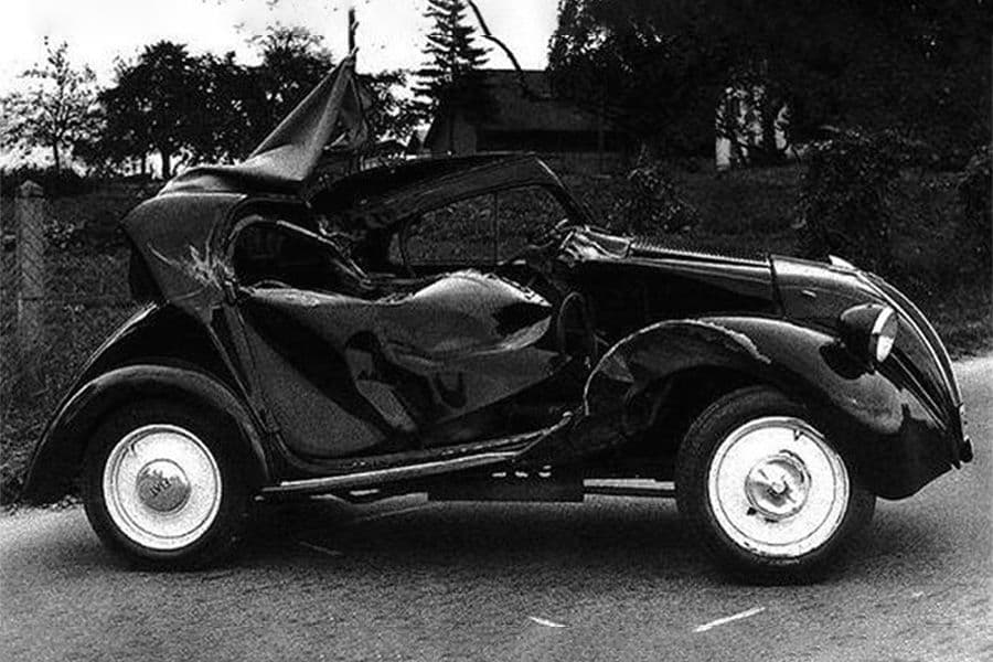 bhumibol_car_crash.jpg